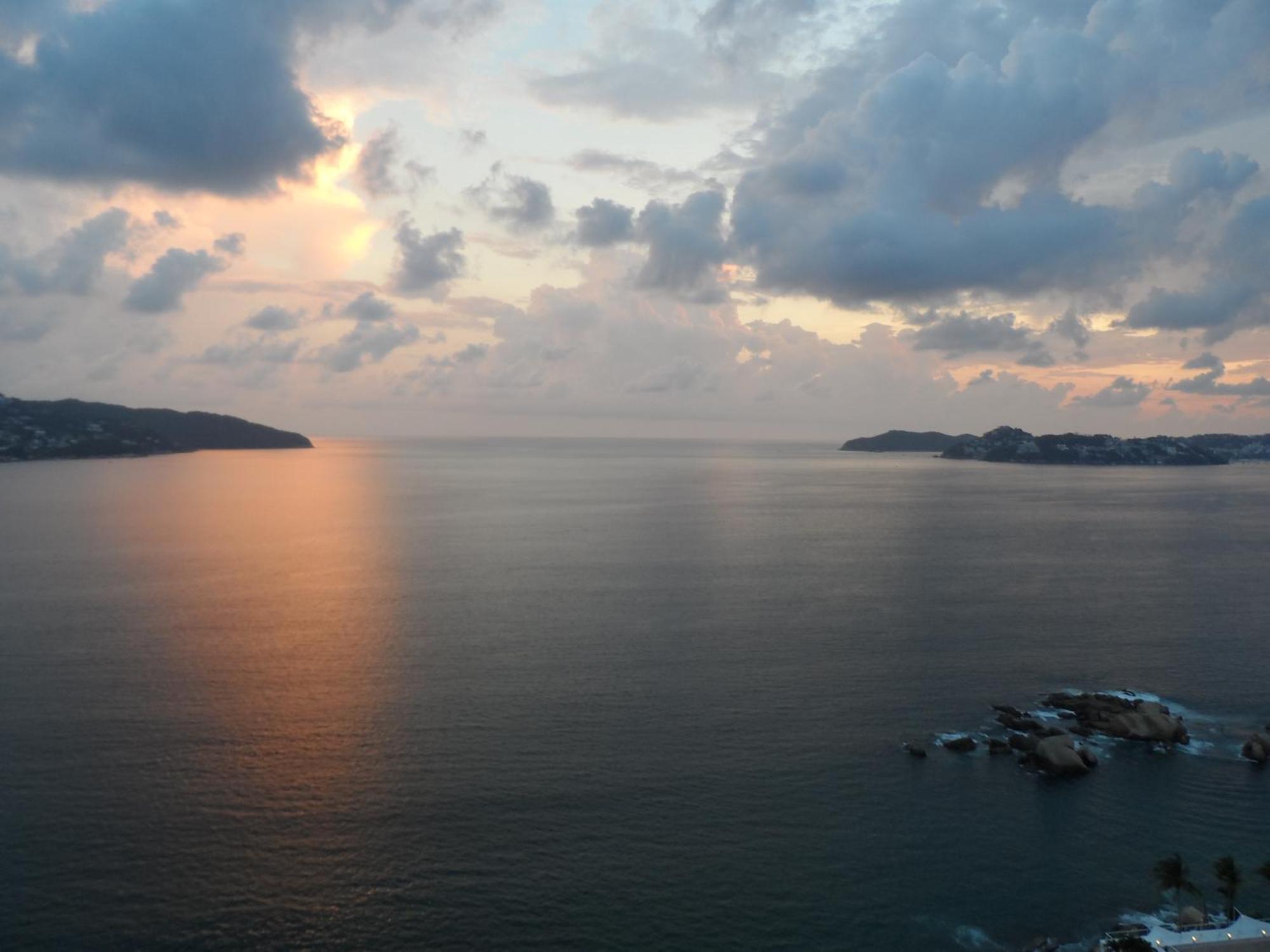 Hotel Las Torres Gemelas Acapulco Esterno foto